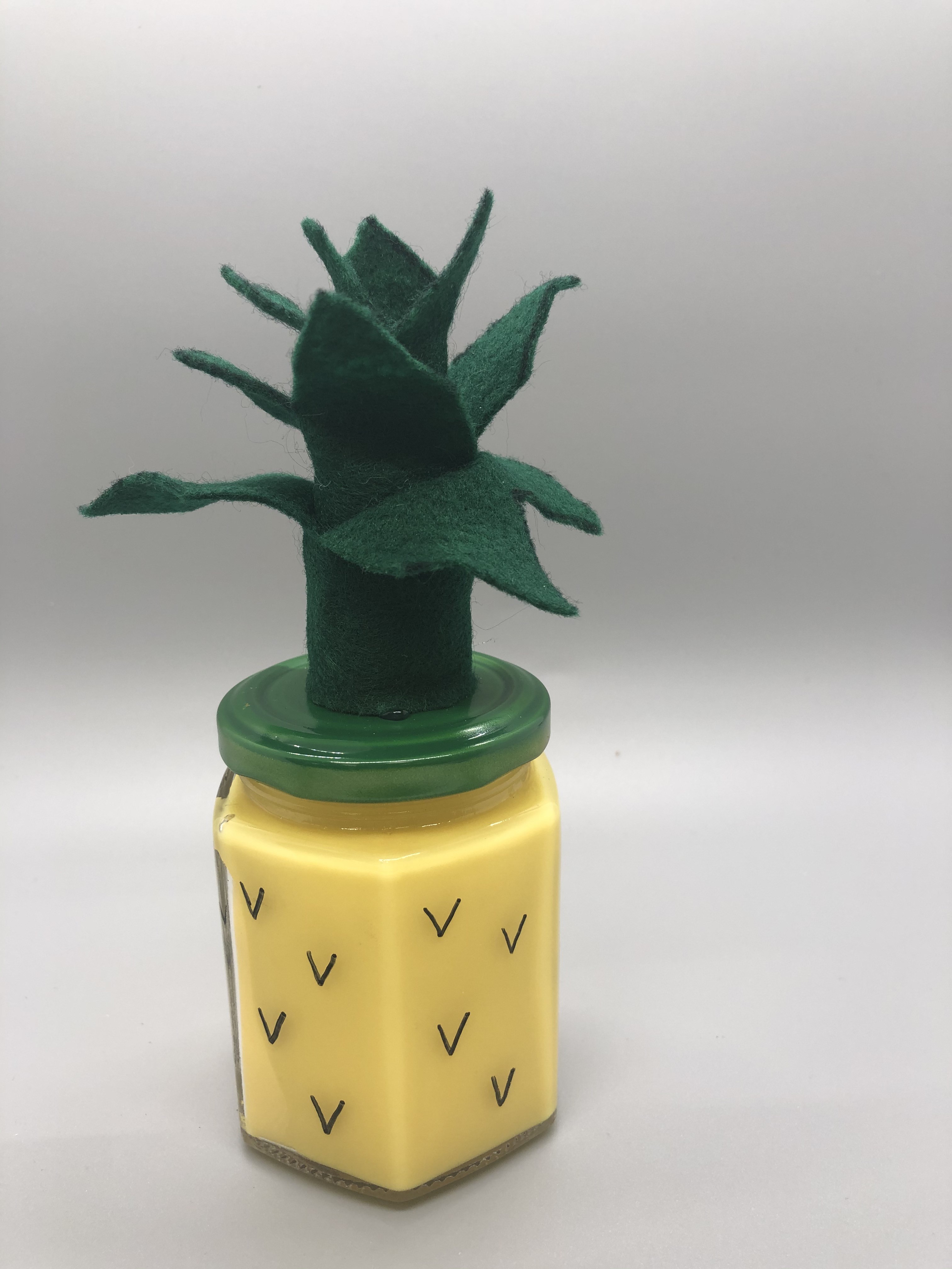 pineapple candle